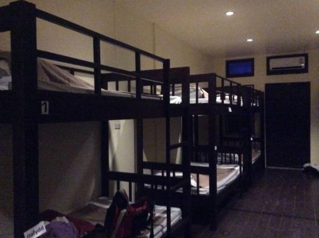 צ'יאנג מאי Thapae Backpackers Hostel (Adults Only) חדר תמונה
